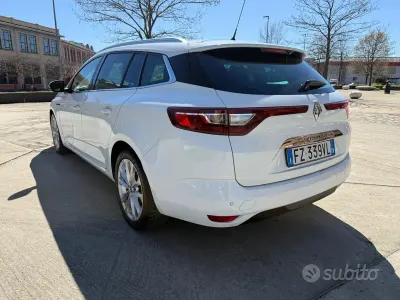 Usata Renault Mégane GrandTour Intens 116 CV (85 kW) 2020 Bianco Station wagon
