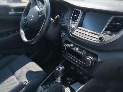 Usata Hyundai Tucson Xpossible 136 CV (100 kW) 2017 Argento SUV