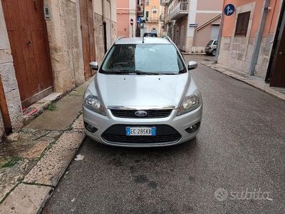 Usata Ford Focus 109 CV (80 kW) 2009 Grigio Station wagon