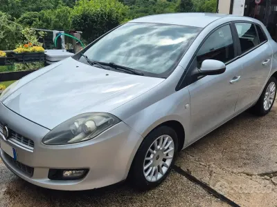 Usata Fiat Bravo Dynamic 120 CV (88 kW) 2011 Grigio Utilitaria