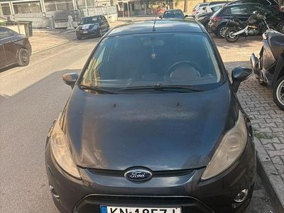 Usata Ford Fiesta Titanium 68 CV (50 kW) 2010 Grigio Utilitaria