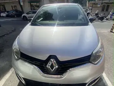 Usata Renault Captur 110 CV (80 kW) 2016 SUV