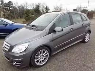Usata Mercedes B180 108 CV (79 kW) 2009 Grigio Monovolume