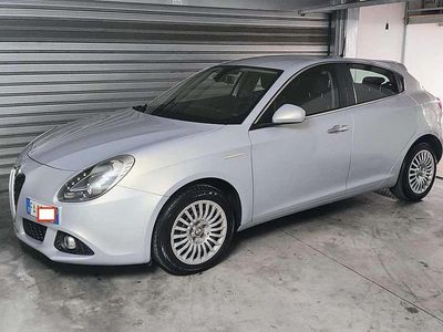 Usata Alfa Romeo Giulietta Distinctive 105 CV (77 kW) 2015 Argento Utilitaria