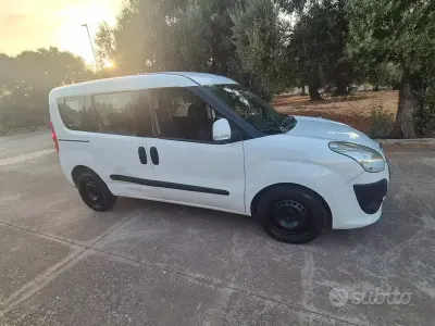 Usata Fiat Doblò 135 CV (99 kW) 2011 Bianco Monovolume