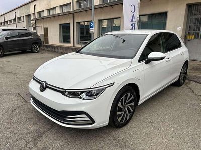 Usata VW Golf VIII Style 150 CV (110 kW) 2021 Pure white Berlina