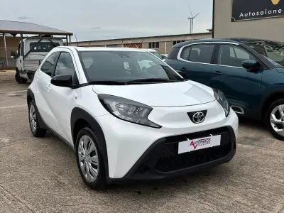 Usata Toyota Aygo X Active 72 CV (52 kW) 2024 Bianco SUV