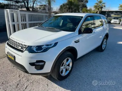 Usata Land Rover Discovery Sport HSE Luxury 179 CV (131 kW) 2016 Bianco SUV