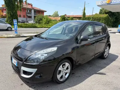Usata Renault Scenic E-Tech Dynamique 110 CV (80 kW) 2010 Nero Monovolume