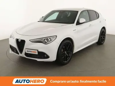 Usata Alfa Romeo Stelvio Veloce 209 CV (153 kW) 2021 Bianco SUV