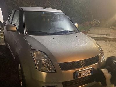 Usata Suzuki Swift GL 75 CV (55 kW) 2009 Argento Utilitaria
