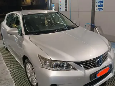 Usata Lexus CT200h 99 CV (72 kW) 2012 Grigio Berlina