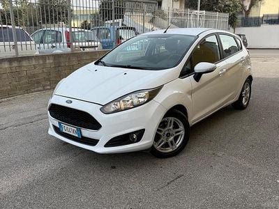 Usata Ford Fiesta Titanium 75 CV (55 kW) 2016 Bianco Berlina