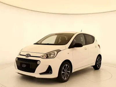 Usata Hyundai i10 Advanced 67 CV (49 kW) 2019 Bianco Utilitaria