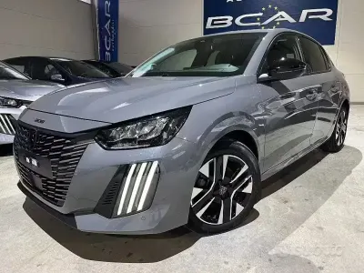 Usata Peugeot 208 Allure 101 CV (74 kW) 2025 Grigio scuro Utilitaria
