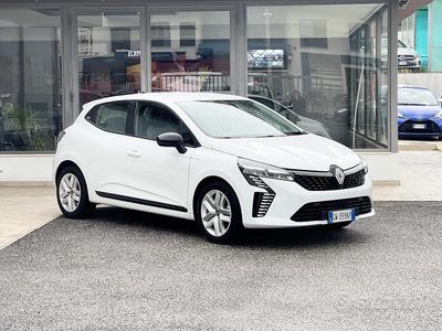 Usata Renault Clio V Evolution 91 CV (66 kW) 2024 Bianco Berlina