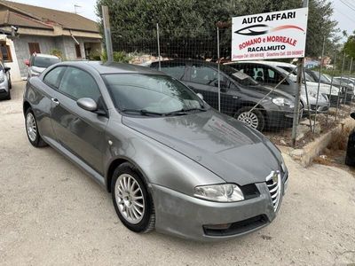 usata Alfa Romeo GT 1.9 JTDM 16V Distinctive