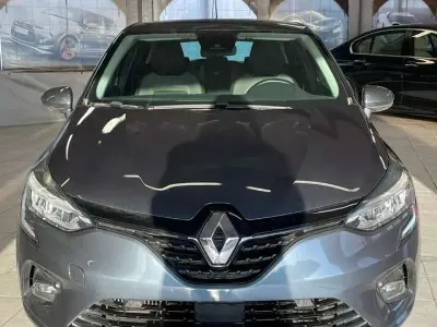 Begagnad Renault Clio V Edition One 101 HK (74 kW) 2020 Vit Sedan