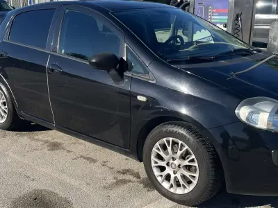 Usata Fiat Punto Evo Dynamic 95 CV (69 kW) 2011 Utilitaria