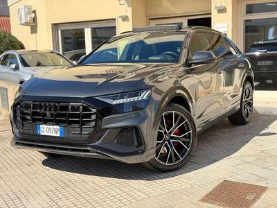 Usata Audi Q8 S-line plus 286 CV (210 kW) 2022 Grigio daytona SUV