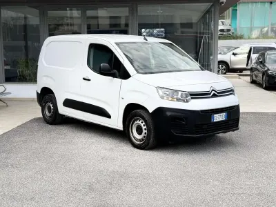 Usata Citroën Berlingo 102 CV (75 kW) 2022 Bianco Monovolume