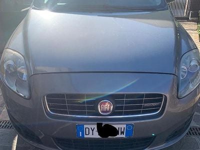 Usata Fiat Croma Dynamic 150 CV (110 kW) 2009 Grigio Monovolume