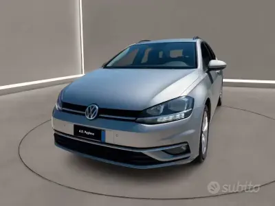 Usata VW Golf VII Executive 116 CV (85 kW) 2018 Grigio Station wagon