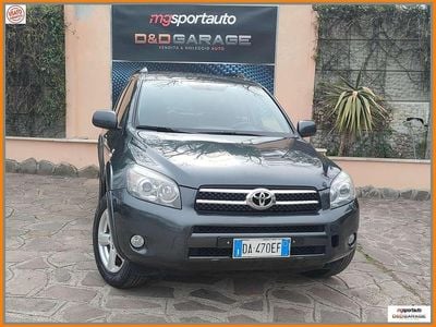 Begagnad Toyota RAV4 Luxury 177 HK (130 kW) 2006 Grå SUV