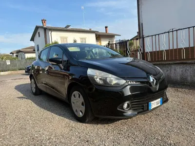 Usata Renault Clio IV 73 CV (53 kW) 2015 Nero Berlina