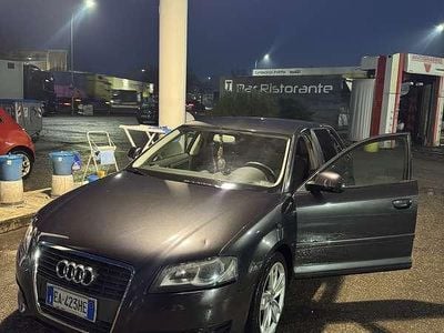 Usata Audi A3 Sportback Ambiente 105 CV (77 kW) 2010 Grigio Utilitaria