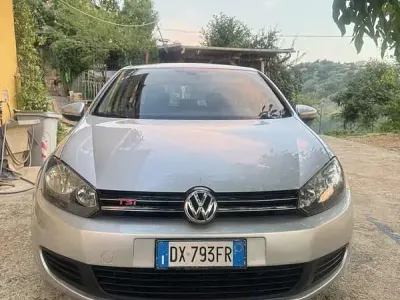 Usata VW Golf VI Comfortline 122 CV (89 kW) 2009 Grigio Utilitaria