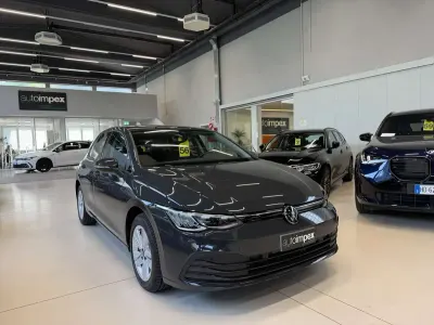 Usata VW Golf VIII 150 CV (110 kW) 2023 Grigio Berlina