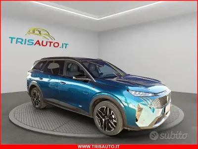 Usata Peugeot 5008 GTi 136 CV (100 kW) 2025 Blu SUV