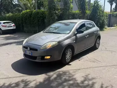 Usado Fiat Bravo Easy 120 CV (88 kW) 2013 Gris Utilitario