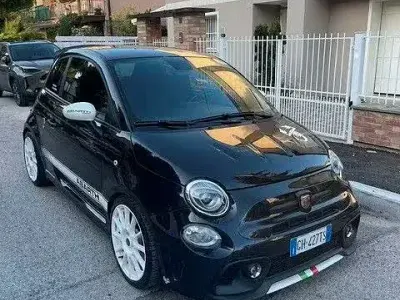 Usata Abarth 695 Esseesse 180 CV (132 kW) 2022 Nero Utilitaria