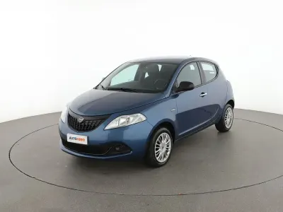 Usata Lancia Ypsilon S 70 CV (51 kW) 2024 Blu Utilitaria