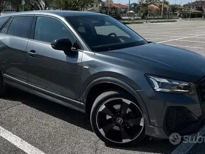 Usata Audi Q2 Sport 116 CV (85 kW) 2023 Grigio SUV