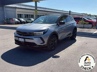Usata Opel Grandland X GS Line 131 CV (96 kW) 2022 Grigio SUV