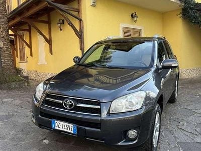 Usata Toyota RAV4 150 CV (110 kW) 2010 Grigio SUV