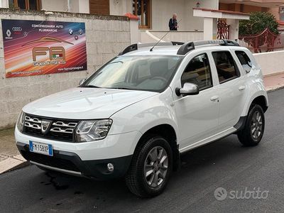 Usata Dacia Duster 110 CV (80 kW) 2017 Bianco SUV