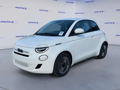 Nuova Fiat 500 65 CV (47 kW) 2026 Ice white [268]  pastello Berlina