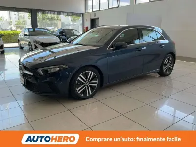 Usata Mercedes A180 116 CV (85 kW) 2022 Blu/azzurro Berlina