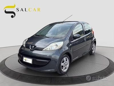 Usata Peugeot 107 68 CV (50 kW) 2007 Grigio Utilitaria