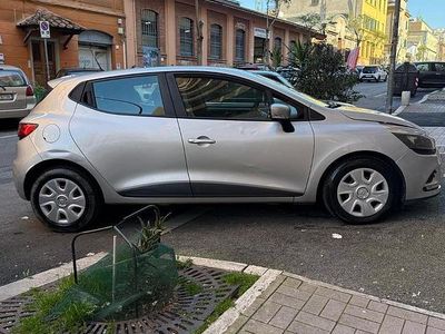 Usata Renault Clio IV 90 CV (66 kW) 2017 Grigio Berlina