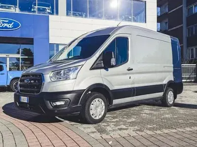Usata Ford Transit Trend 131 CV (96 kW) 2021 Argento Furgone