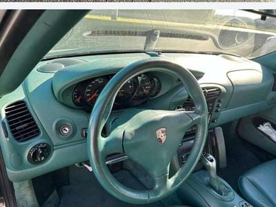 Porsche 911 Carrera 4