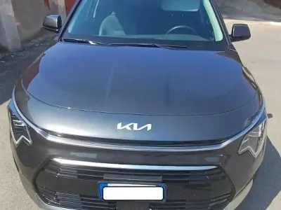 Usata Kia Niro Style 105 CV (77 kW) 2022 Grigio SUV