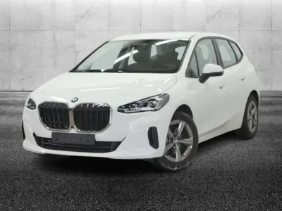 Usata BMW 218 Active Tourer 150 CV (110 kW) 2024 Bianco Monovolume