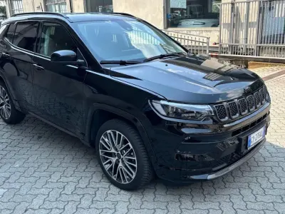 Usata Jeep Compass Summit 130 CV (95 kW) 2025 Nero SUV