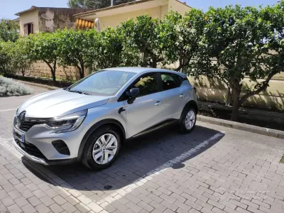 Usata Renault Captur Business 95 CV (69 kW) 2020 Grigio SUV